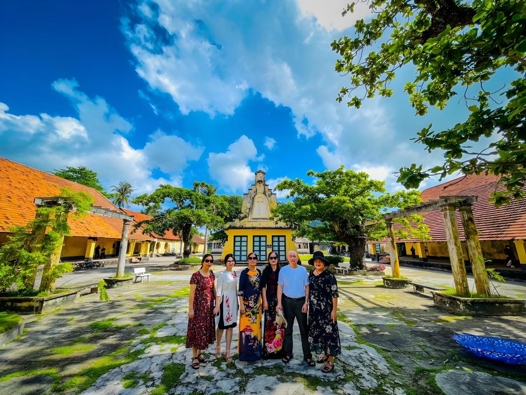 Duy Canh Homestay Chi Khu Co Ong 외부 사진